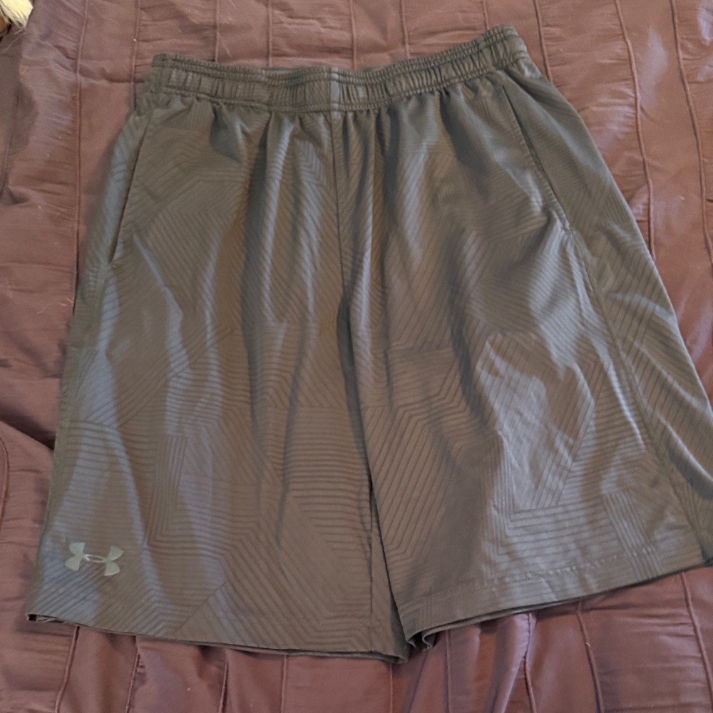 Under Armour Men's Athletic Shorts 4 pair size medium